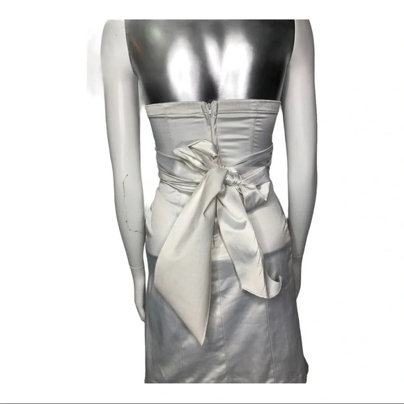 🛍️3/$40 Sakura White Polished Cotton Strapless Dress Size Extra Small - Picture 3 of 4